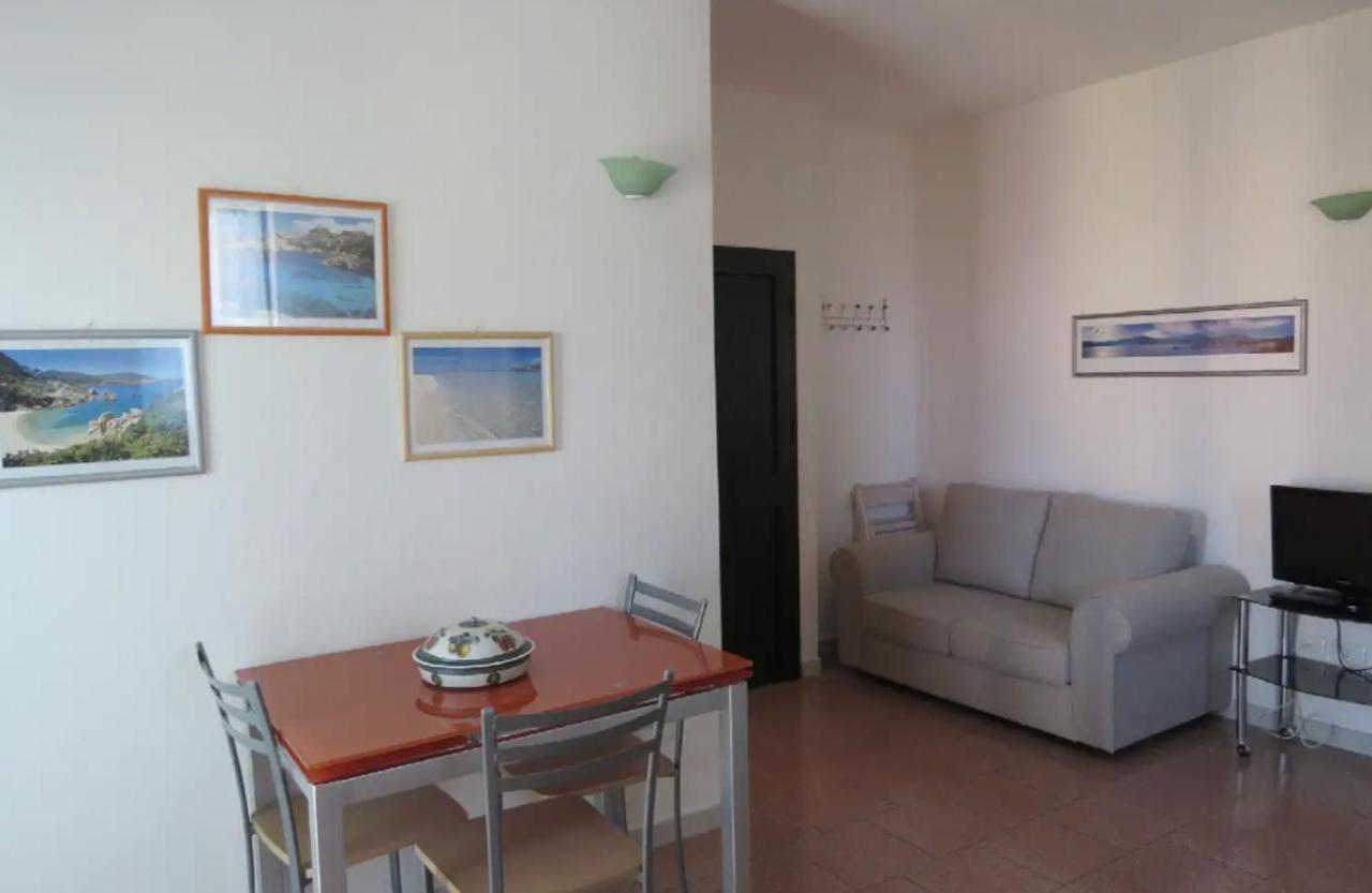 Lovely Flat In Northern Sardinia Valledoria  Eksteriør bilde